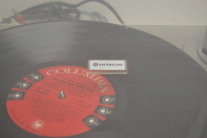 Hitachi HT-40S Turntable * Fully Serviced *