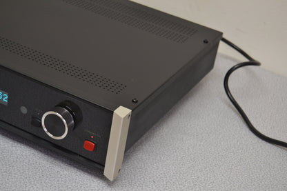 McIntosh D150 Stereo digital preamplifier * Remote * Original Box