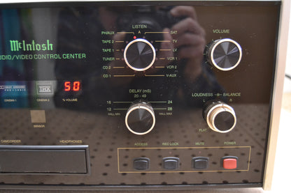 McIntosh C39 2-Channel Solid State Audio/Video Control Center Preamplifier * NEW Front Glass * Fully Serviced