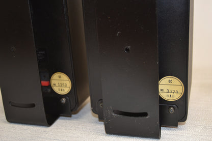 Realistic Minimus 7 Speakers * Wall Mount Plates * Fully Serviced