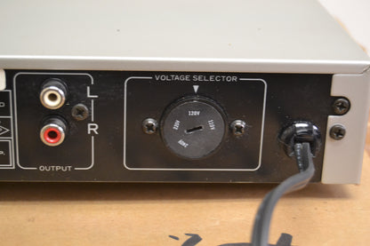 Pioneer F-90 Stereo Tuner * Box