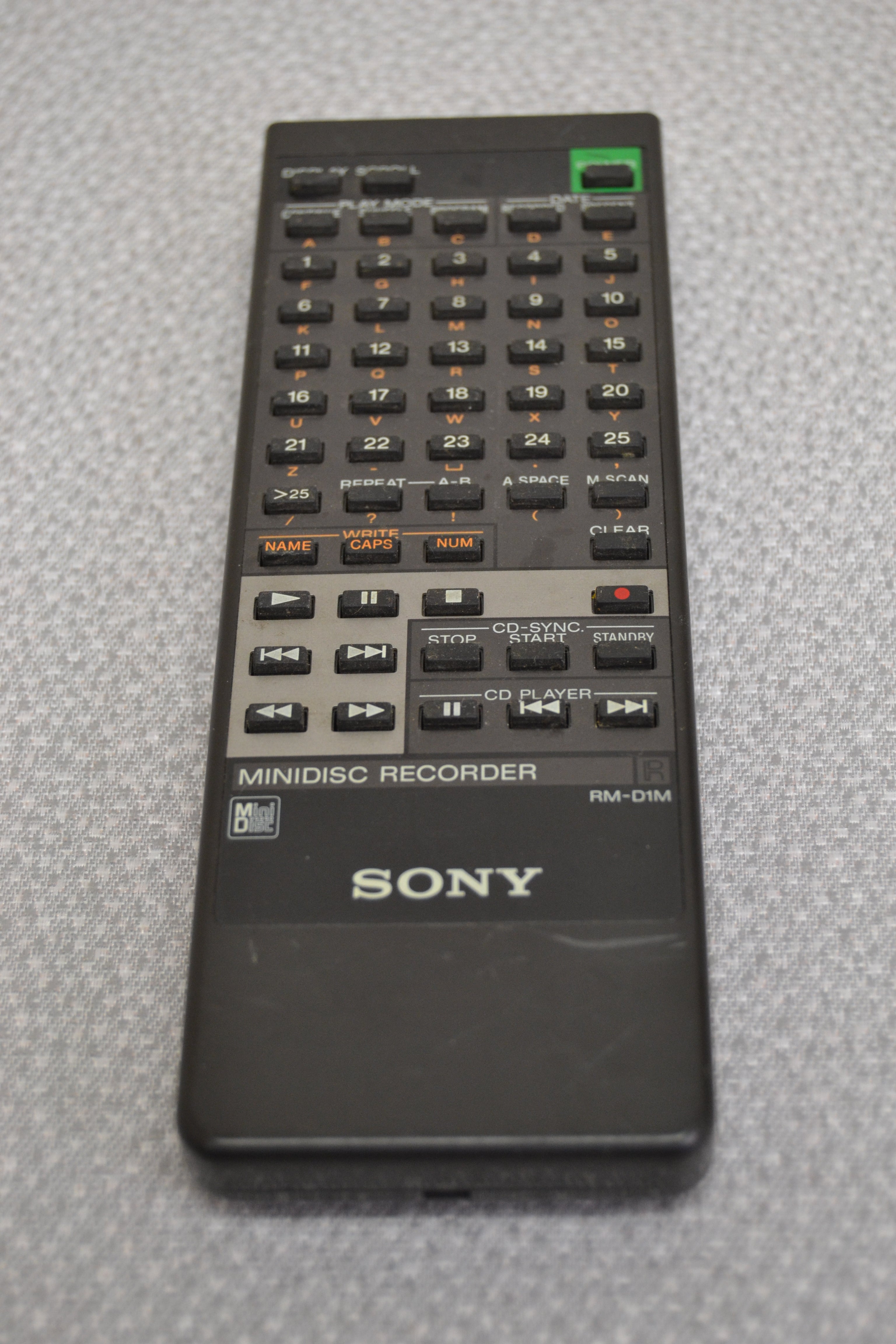 Sony MDS-JB940 Minidisc Player * Remote Control