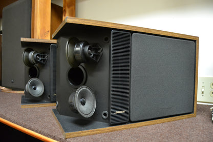 Bose 301 Series II Bookshelf Speakers * Fully Serviced