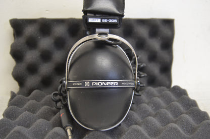 Pioneer SE-305 Headphones * Fully Functional *