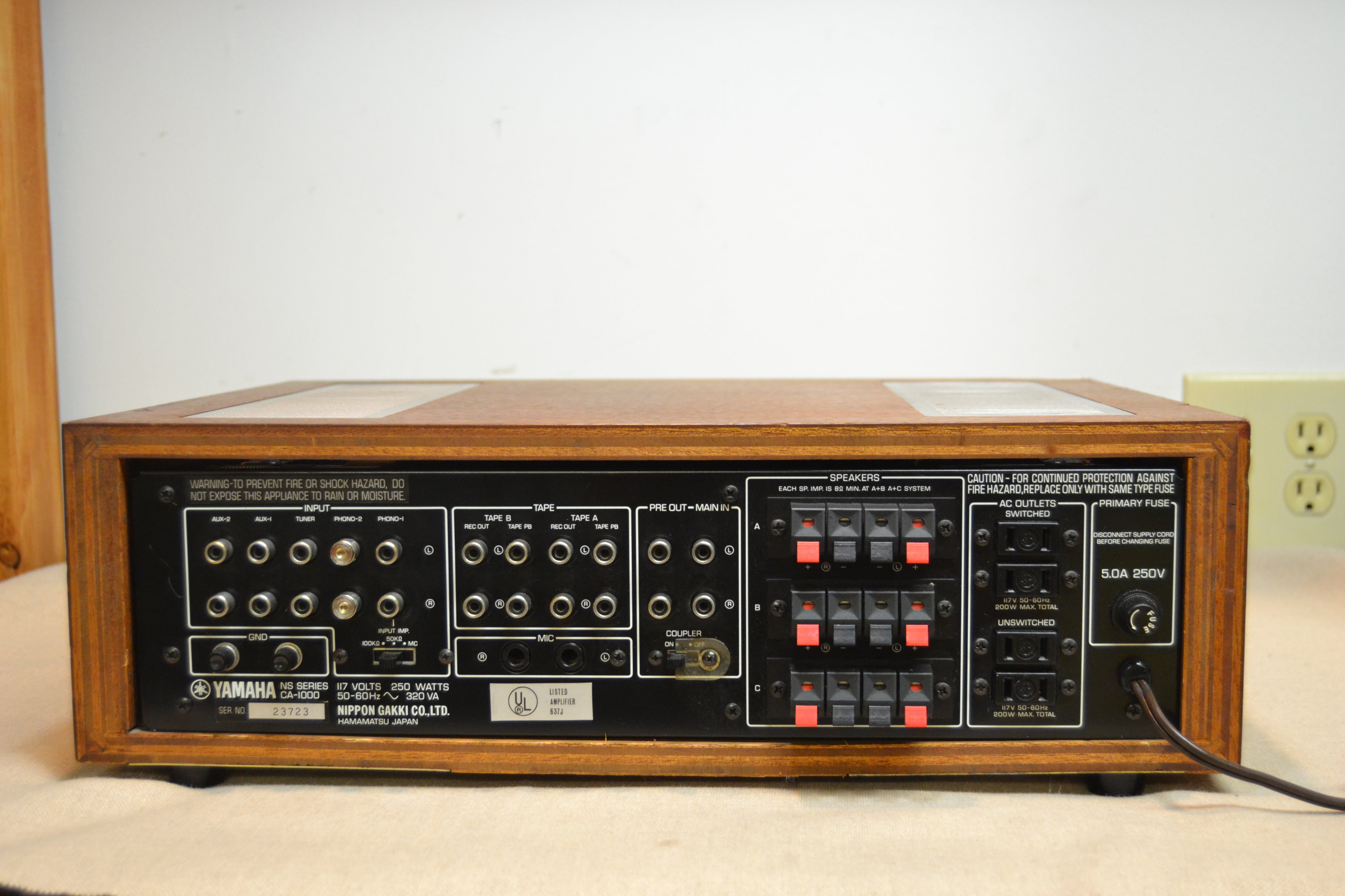 Yamaha CA-1000 Stereo Integrated Amplifier * 70W RMS * 1974 – The