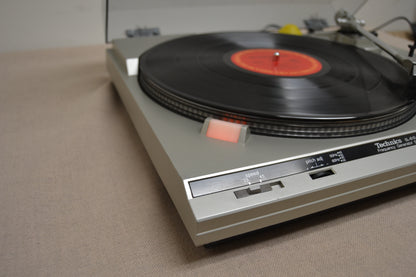 Technics SL-B10 Belt Drive Turntable