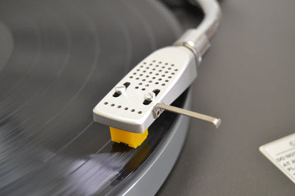 Kenwood KD-2000 Belt Drive Turntable * Fully Serviced *