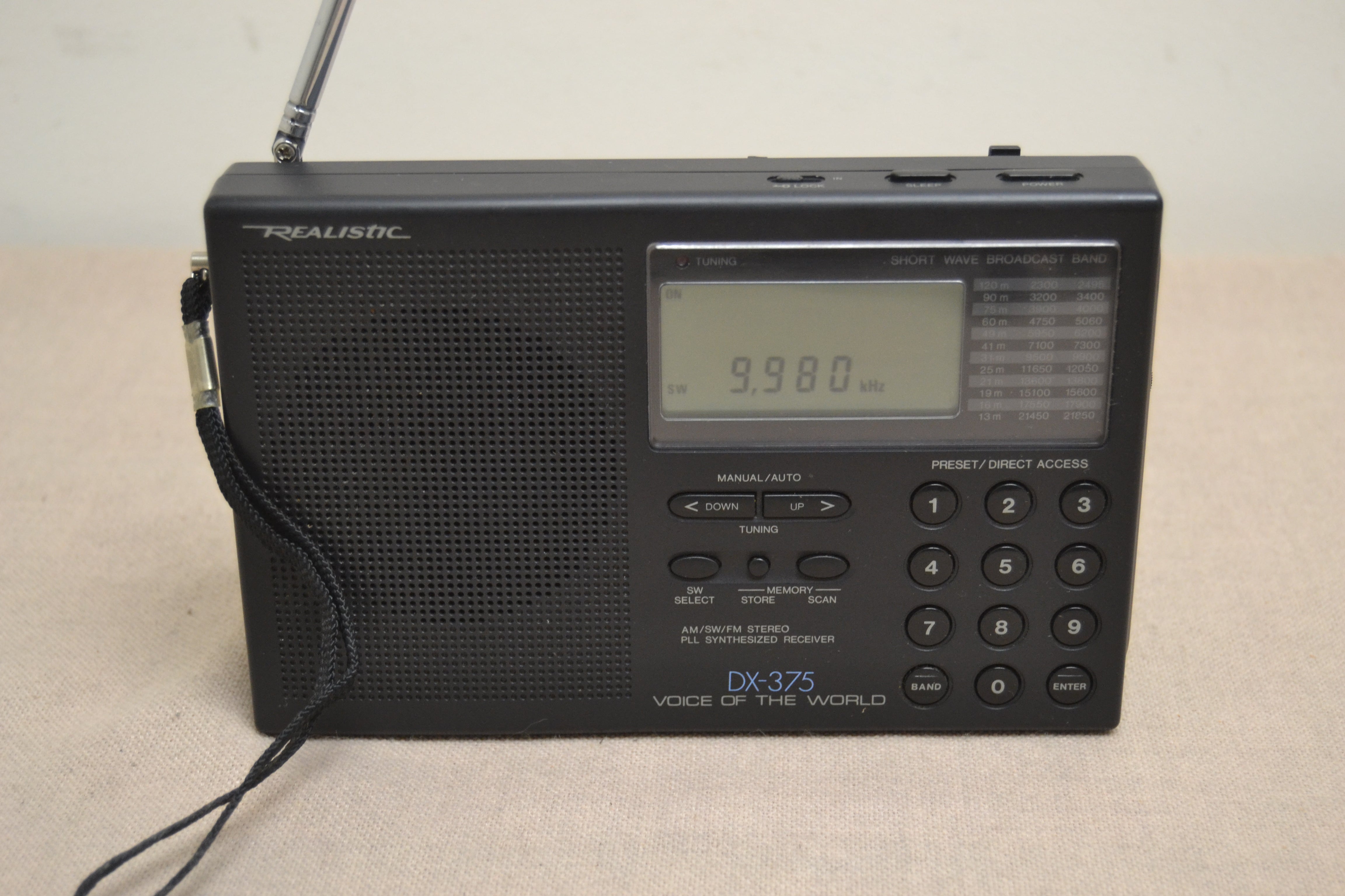 Realistic DX-375 AM/FM/Shortwave radio