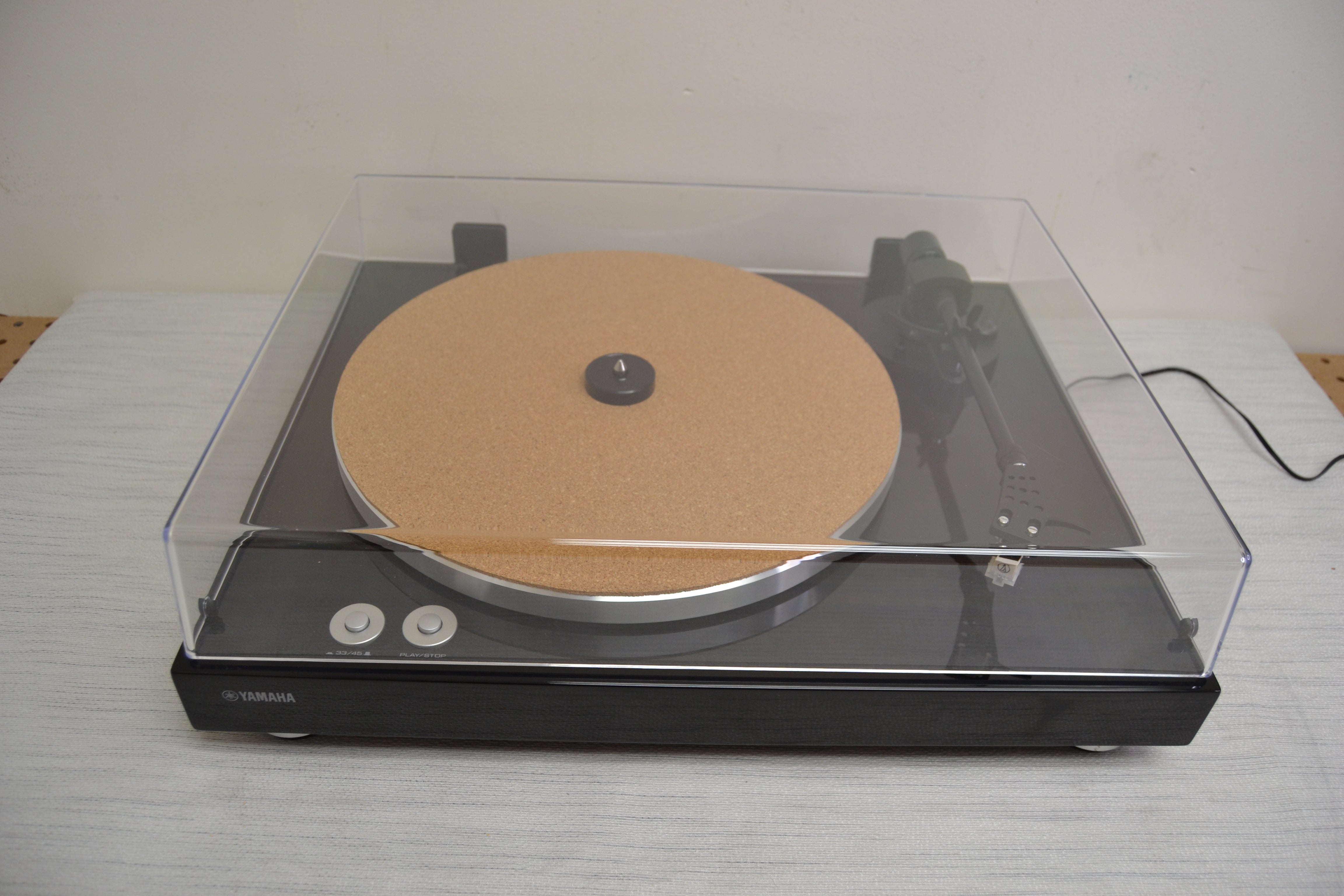 Yamaha TT-S303BL Belt-Driven Turntable with Built-in Phono Preamp 8 Fully Serviced * NEW Audio Technica Cartridge