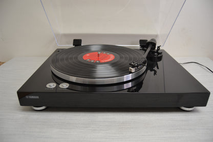 Yamaha TT-S303BL Belt-Driven Turntable with Built-in Phono Preamp 8 Fully Serviced * NEW Audio Technica Cartridge