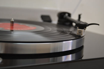 Yamaha TT-S303BL Belt-Driven Turntable with Built-in Phono Preamp 8 Fully Serviced * NEW Audio Technica Cartridge