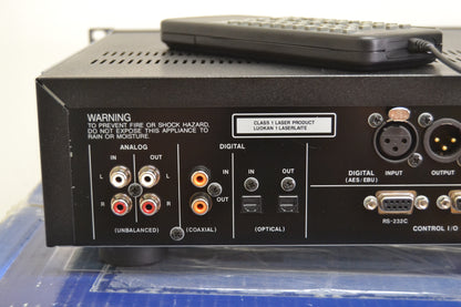 Tascam CD-RW901 CD Recorder/Player * Wired Remote * Box * Printed Manual