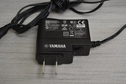 Yamaha TT-S303BL Belt-Driven Turntable with Built-in Phono Preamp 8 Fully Serviced * NEW Audio Technica Cartridge