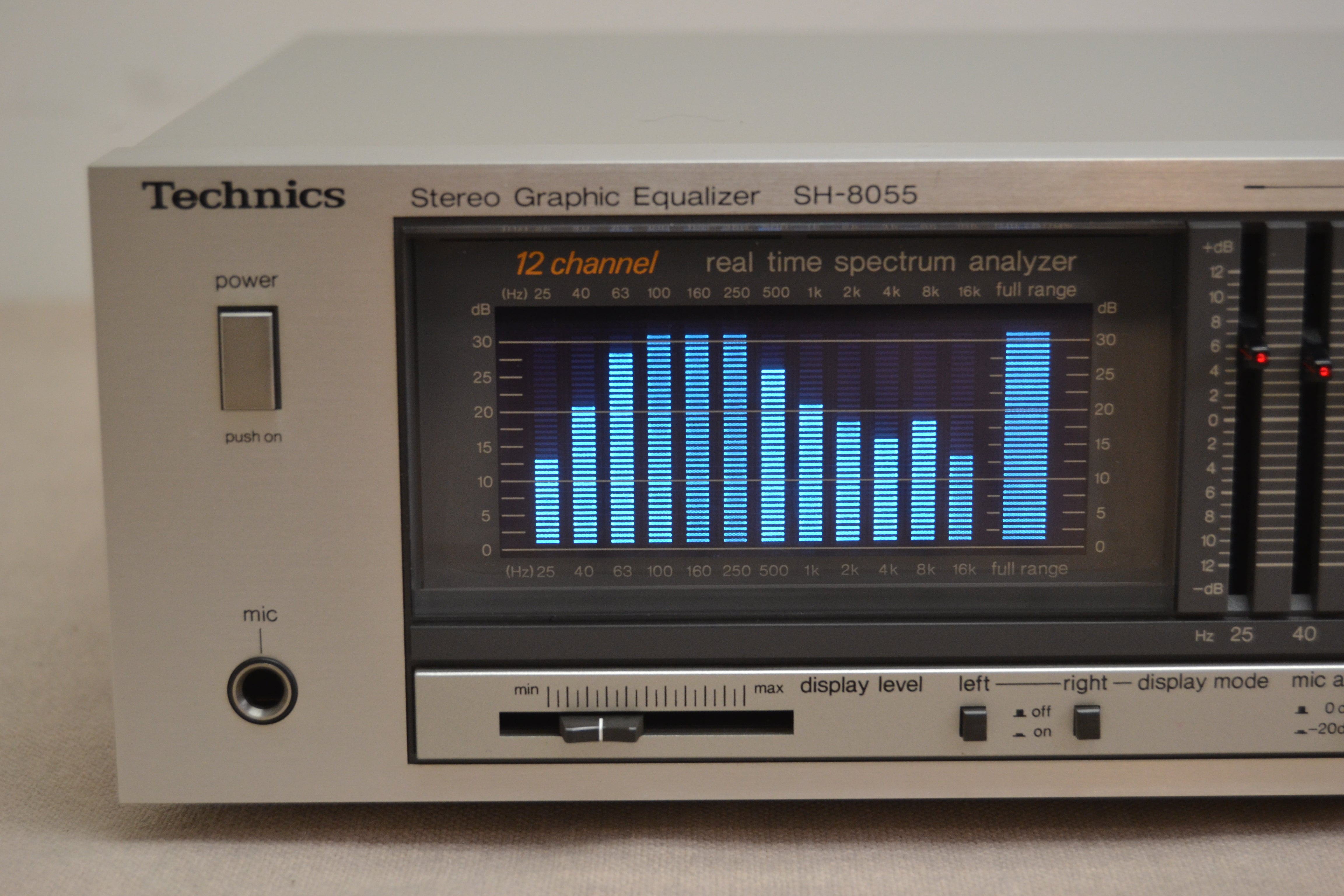 Technics SH-8055 Graphic Equalizer * Real Time Spectrum Analyzer