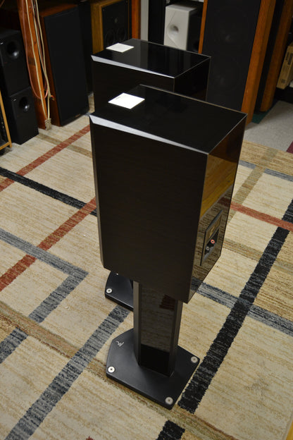 FOCAL Chorus 5 807V Bookshelf with Original Stands