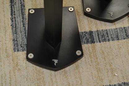 FOCAL Chorus 5 807V Bookshelf with Original Stands