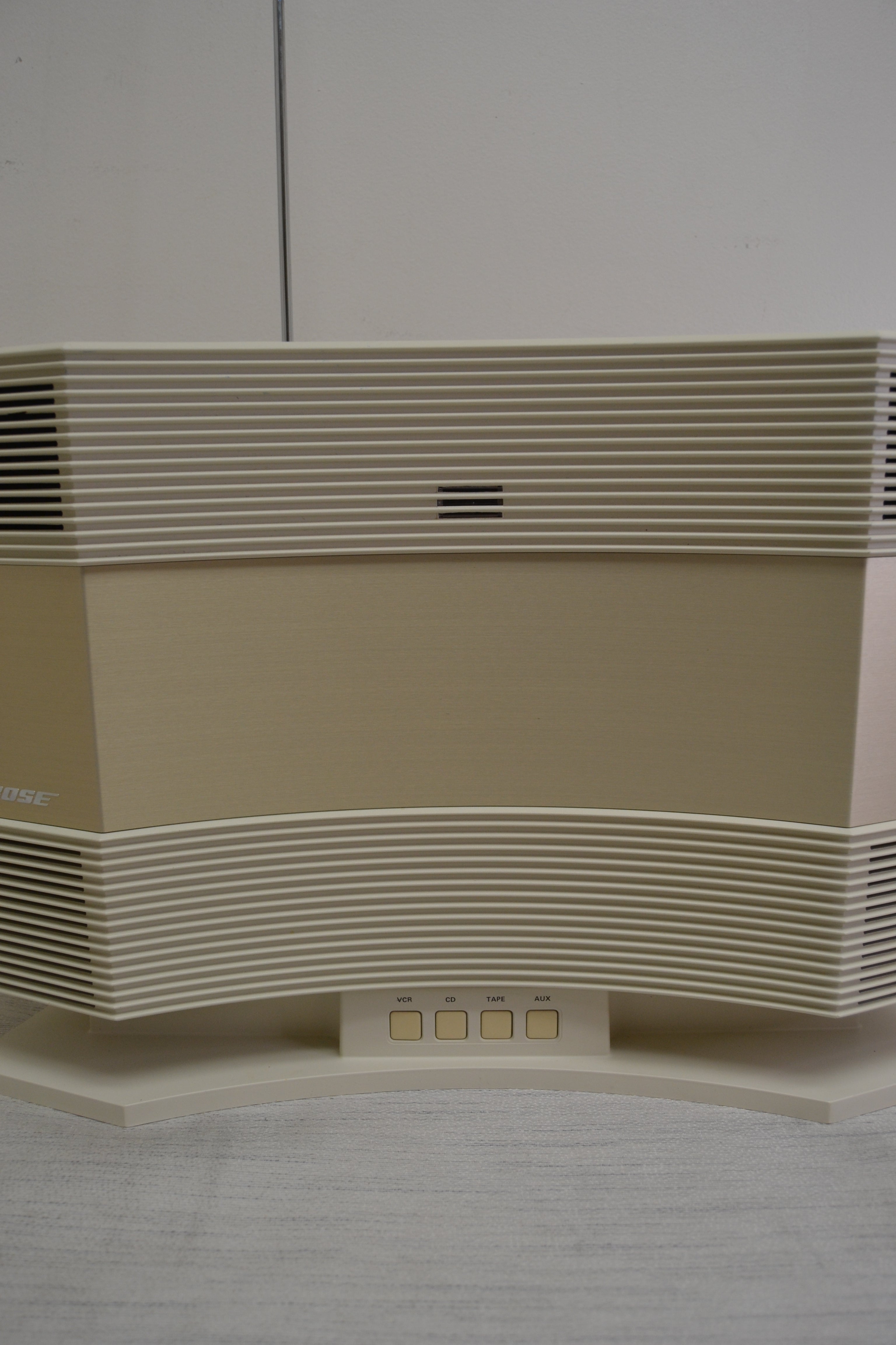 Bose CD-3000 Acoustic Wave System with PD-2 Pedestal 8 Fully Serviced