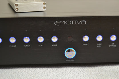 Emotiva USP-1 Stereo Preamplifier * Remote * Fully Serviced ! * MINT