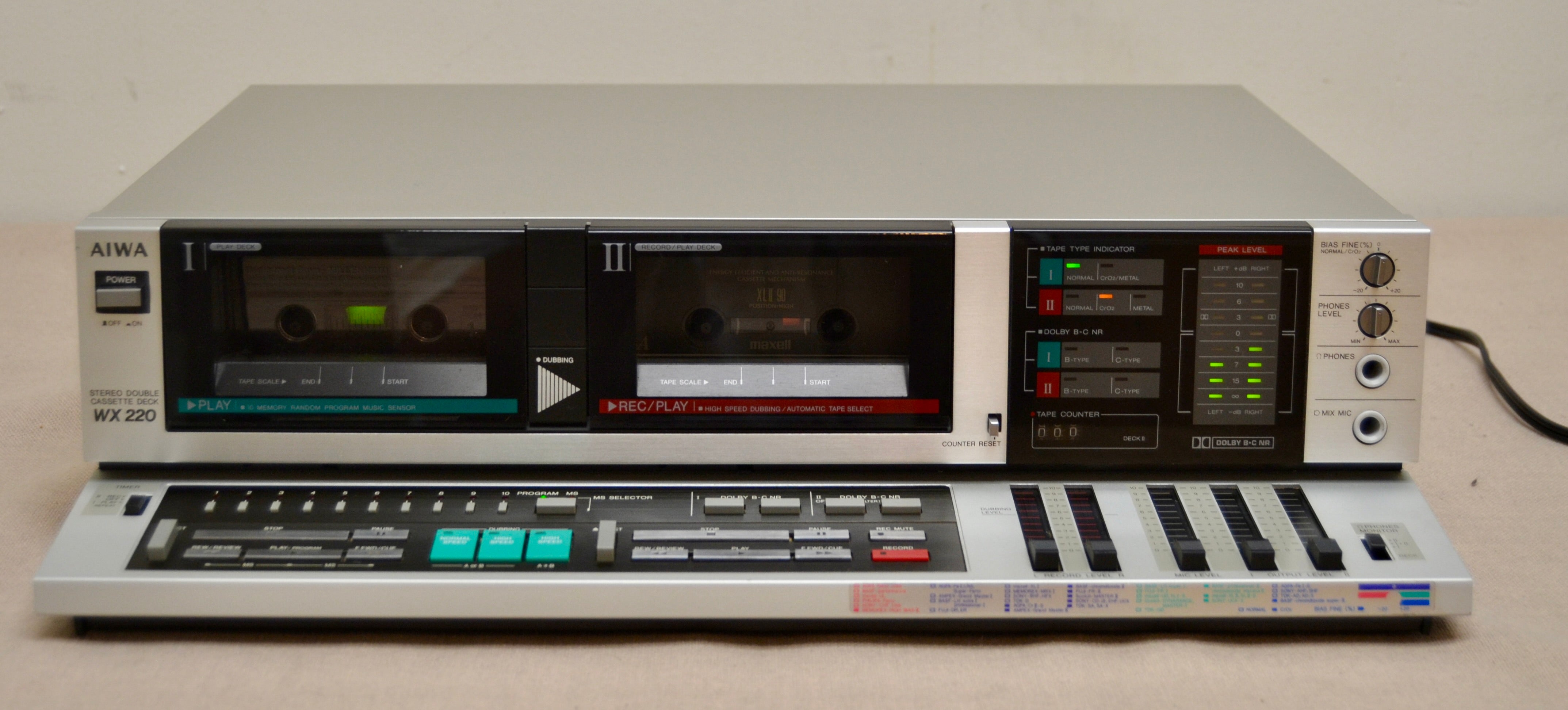 Aiwa AD-WX220 Double Cassette Deck * Fully Serviced * New Belts