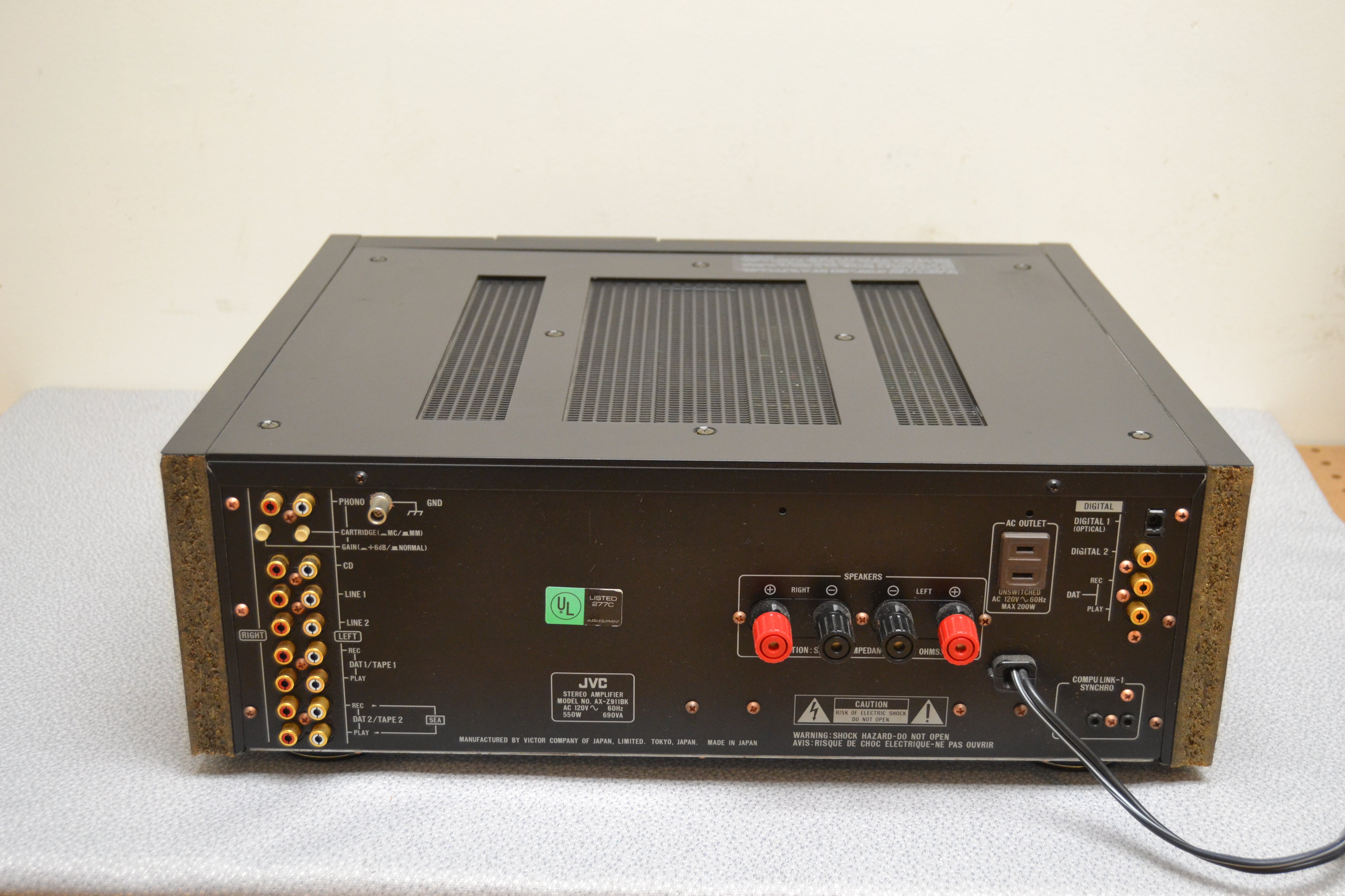 JVC AX-Z911 Stereo Integrated Amplifier * 100W RMS * 1988 – The