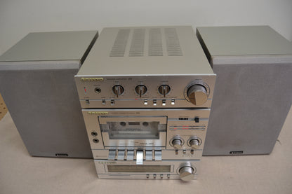 Sanyo Complete Mini Hi-Fi System * A8 Amp * D8 Cassette * T8 Tuner & Speakers