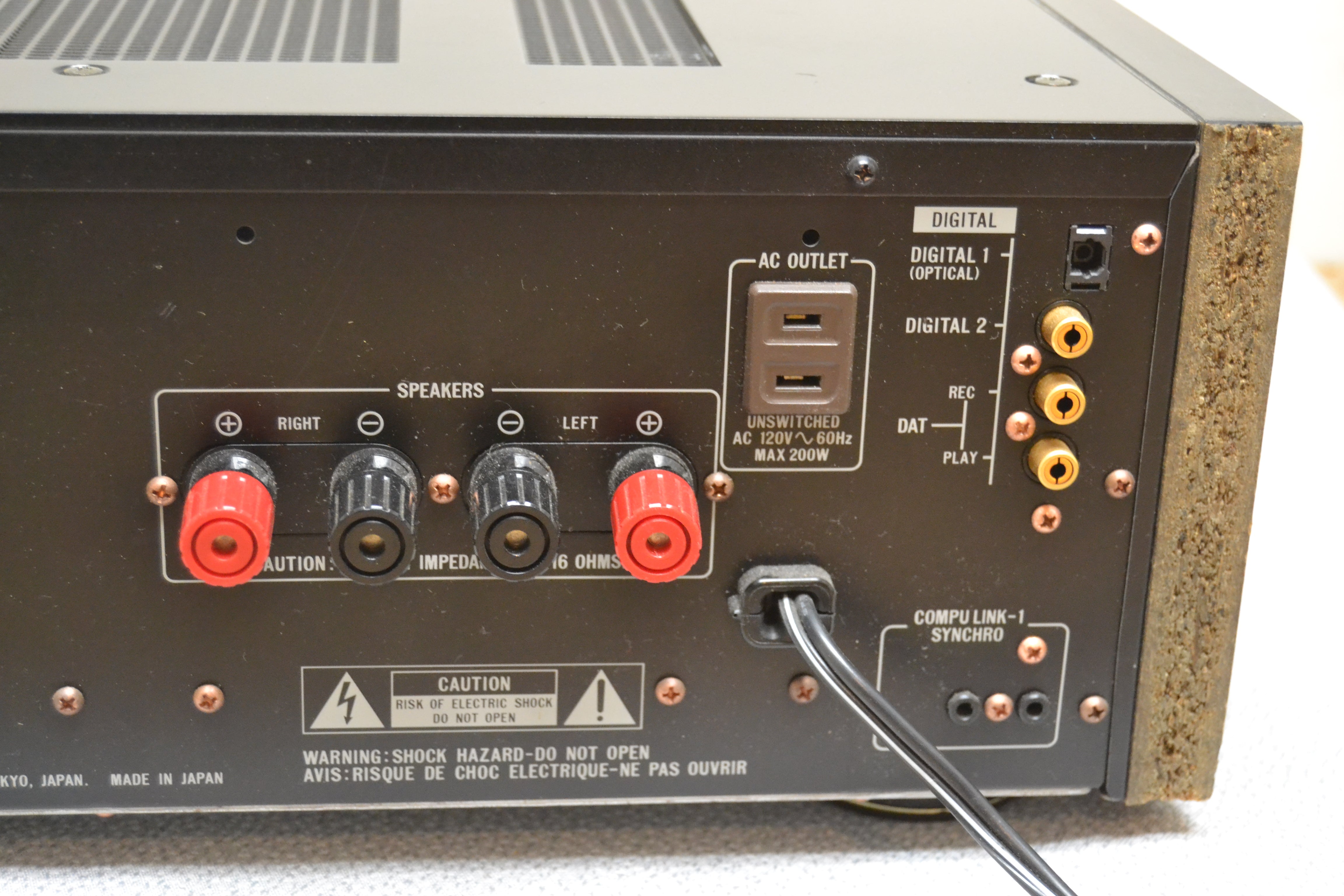 JVC AX-Z911 Stereo Integrated Amplifier * 100W RMS * 1988 – The