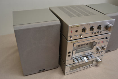 Sanyo Complete Mini Hi-Fi System * A8 Amp * D8 Cassette * T8 Tuner & Speakers