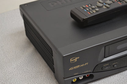 Philips Magnavox VRA631ATV21 Video Cassette Recorder * Remote Control * Fully Serviced * New belts