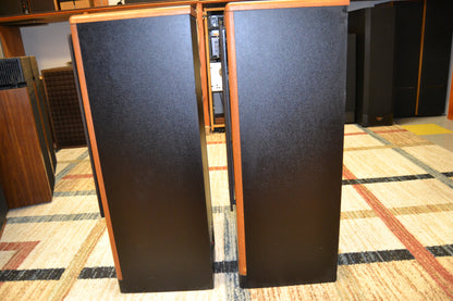 Advent Laureate Floor Standing Speakers
