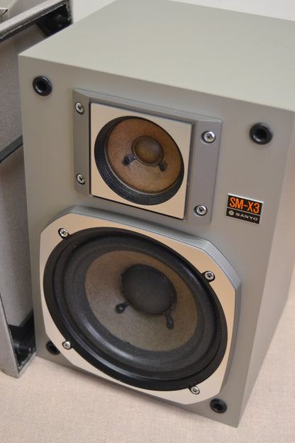 Sanyo Complete Mini Hi-Fi System * A8 Amp * D8 Cassette * T8 Tuner & Speakers