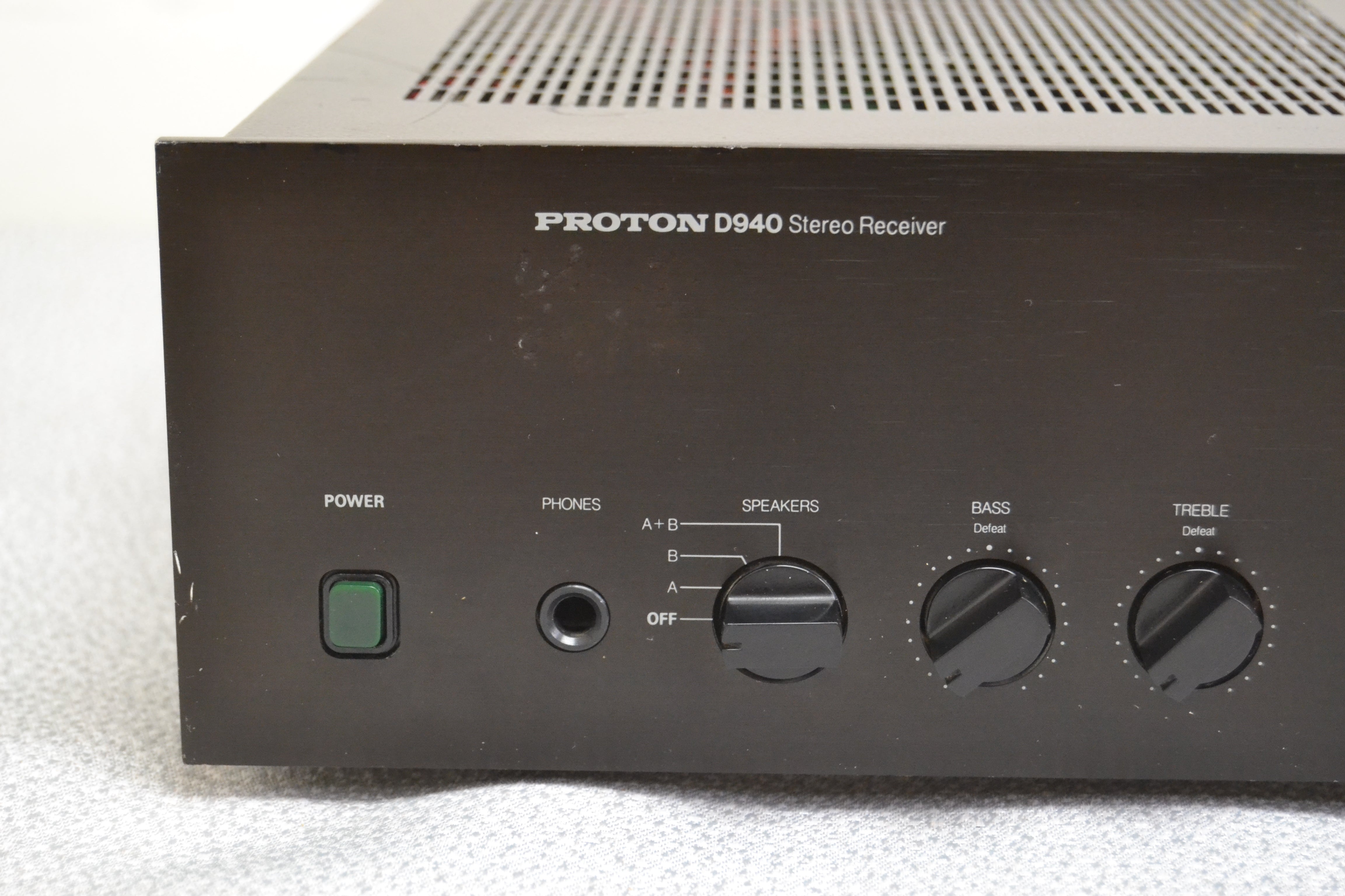 Proton D940 Stereo Receiver * 40W RMS * 1985