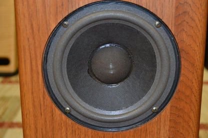 Advent Laureate Floor Standing Speakers