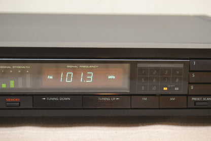 Onkyo T-4150  Synthesized FM Stereo / AM Tuner (1987-89)