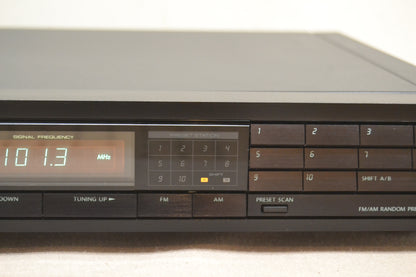 Onkyo T-4150  Synthesized FM Stereo / AM Tuner (1987-89)