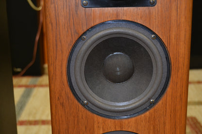 Advent Laureate Floor Standing Speakers
