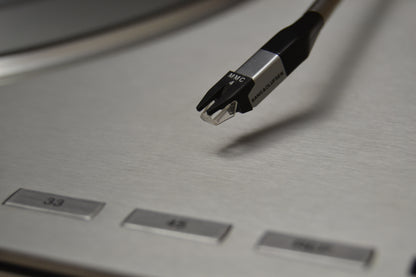 Bang & Olufsen B&O Beogram 2000 ( 5823 ) Turntable with MMC4 Cartridge * 1983