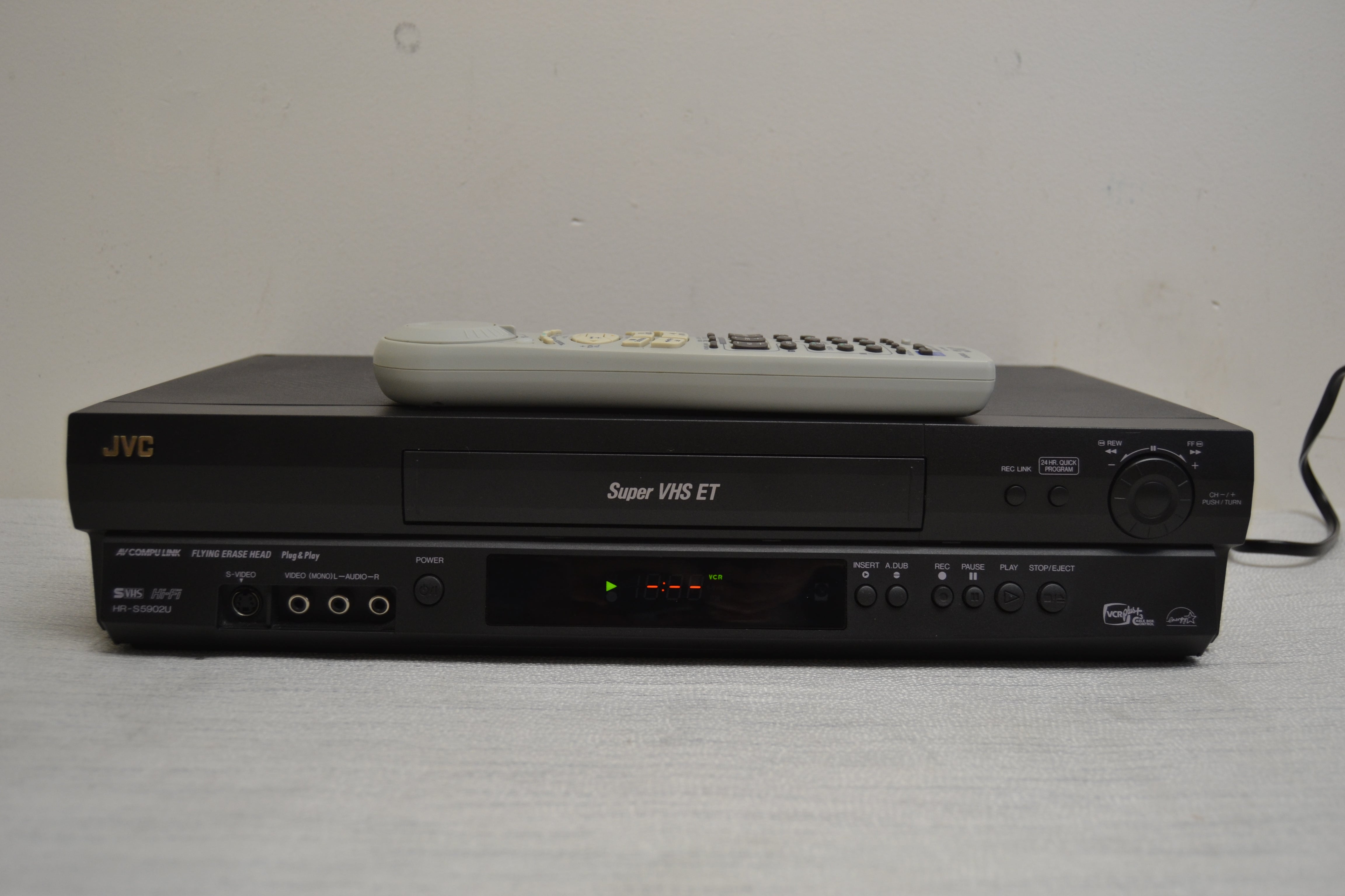 JVC HR-S5902U Video Cassette Recorder * SUPER VHS * Remote * Fully Serviced