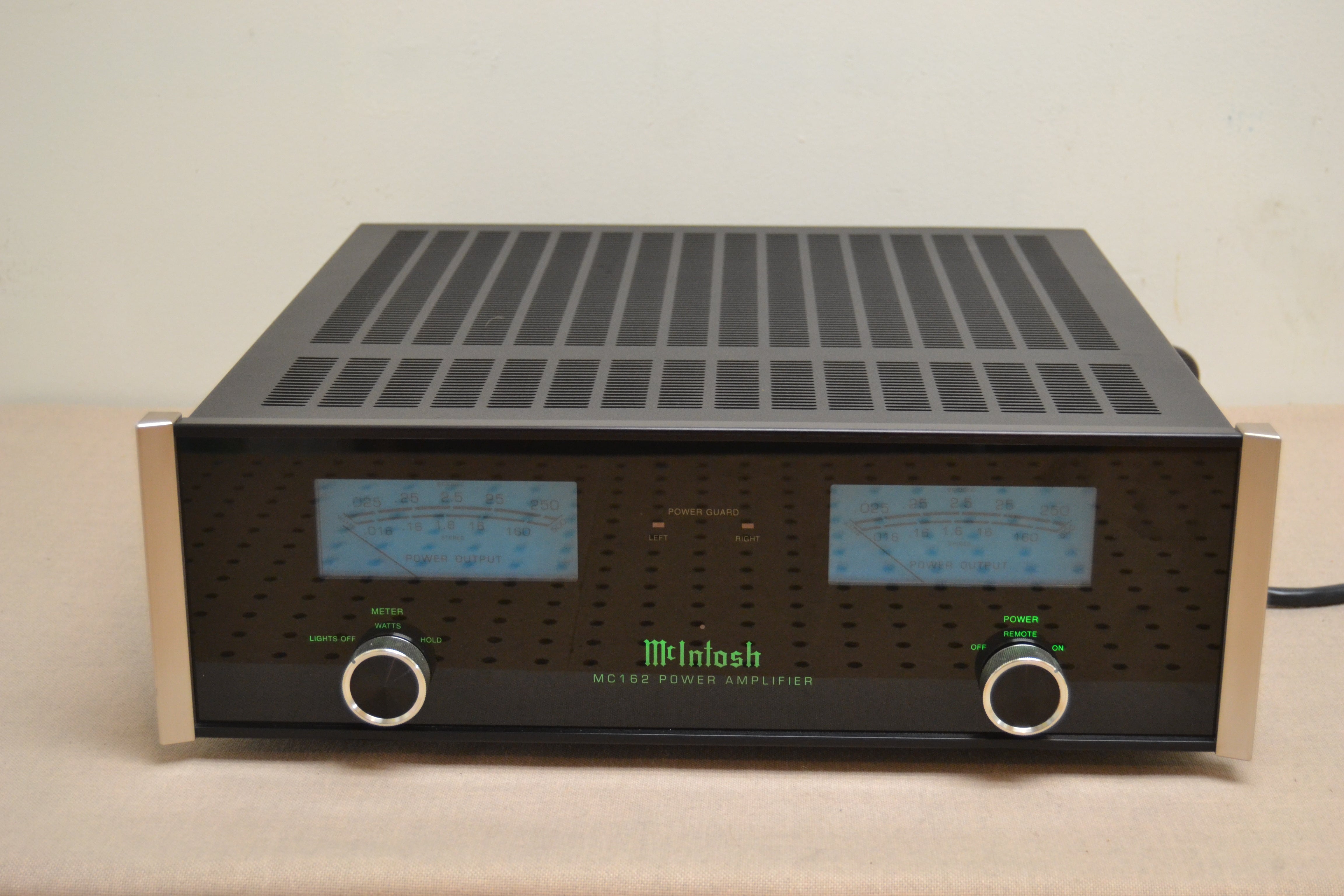 McIntosh MC-162 Stereo Power Amplifier * 160W RMS * 1998