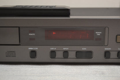 NAD 5325 Single CD Player * Remote * Manual
