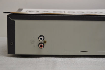 NAD 5325 Single CD Player * Remote * Manual