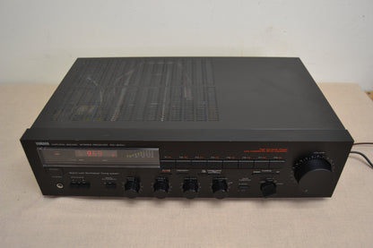 Yamaha RX-300U Stereo Receiver * 33W RMS * 1987