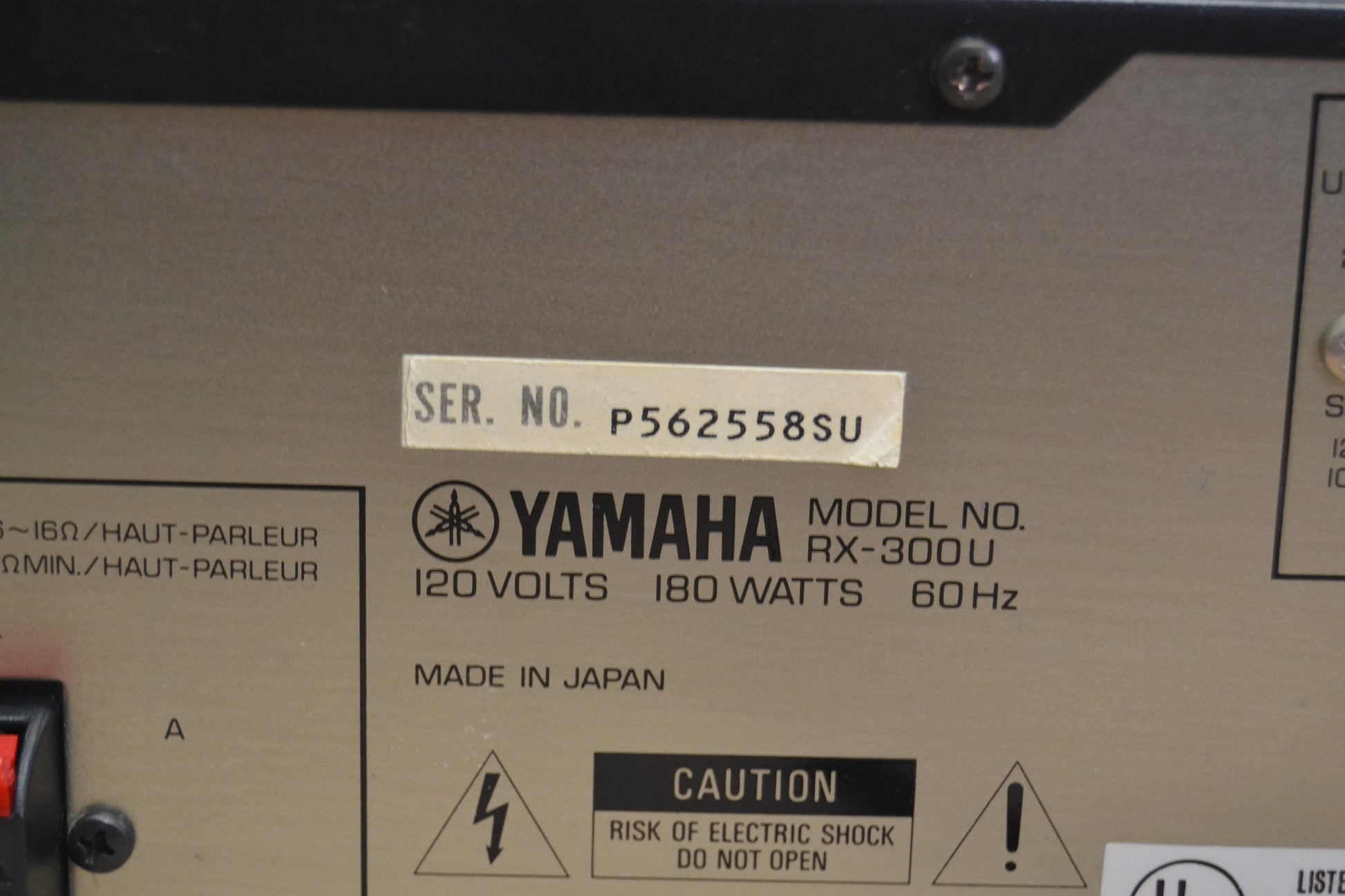 Récepteur stéréo Yamaha RX-V350 argent Récepteur stéréo Yamaha RX-V350 argent