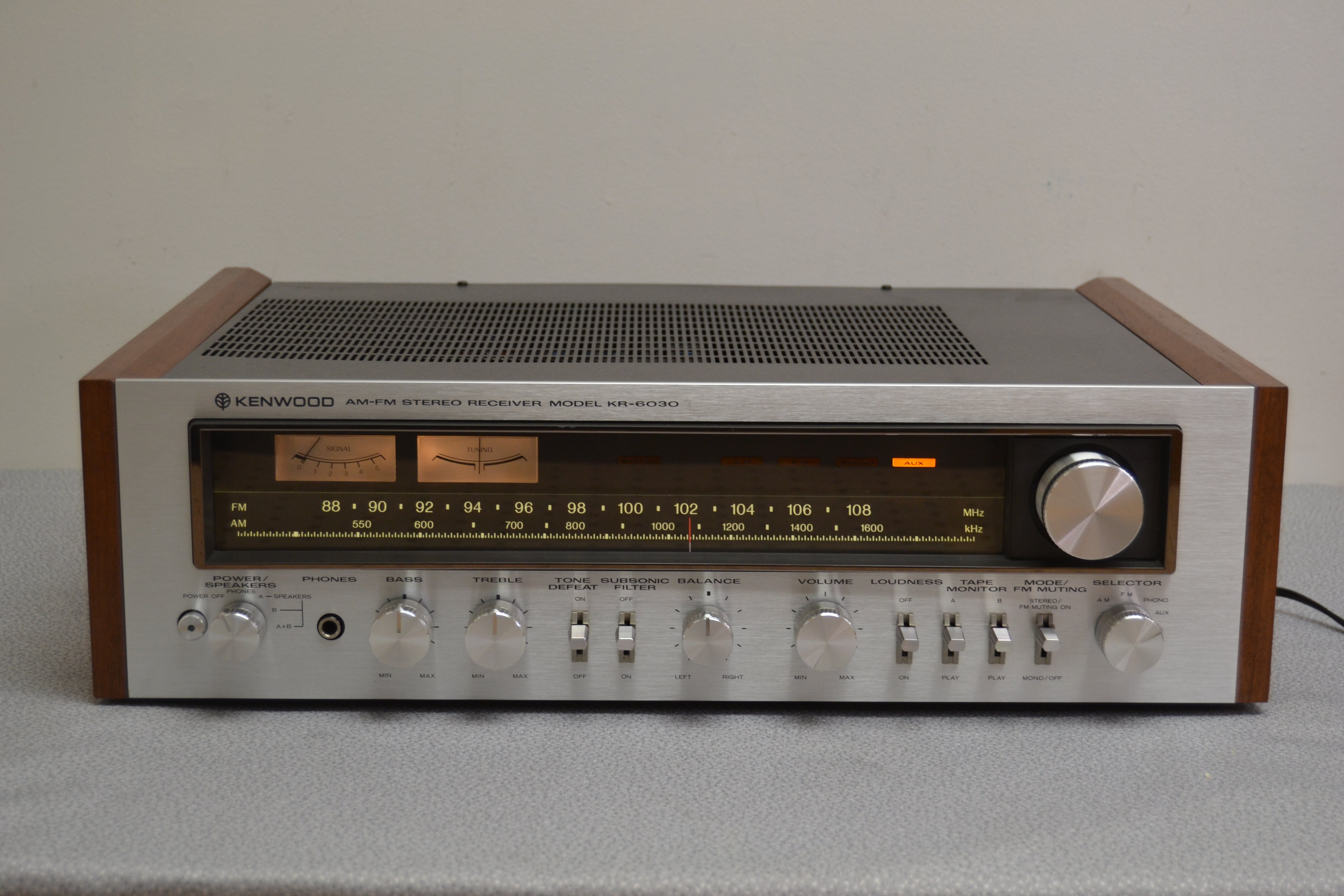 Kenwood KR-6030  AM/FM Stereo Receiver (1978-80) * 80W RMS