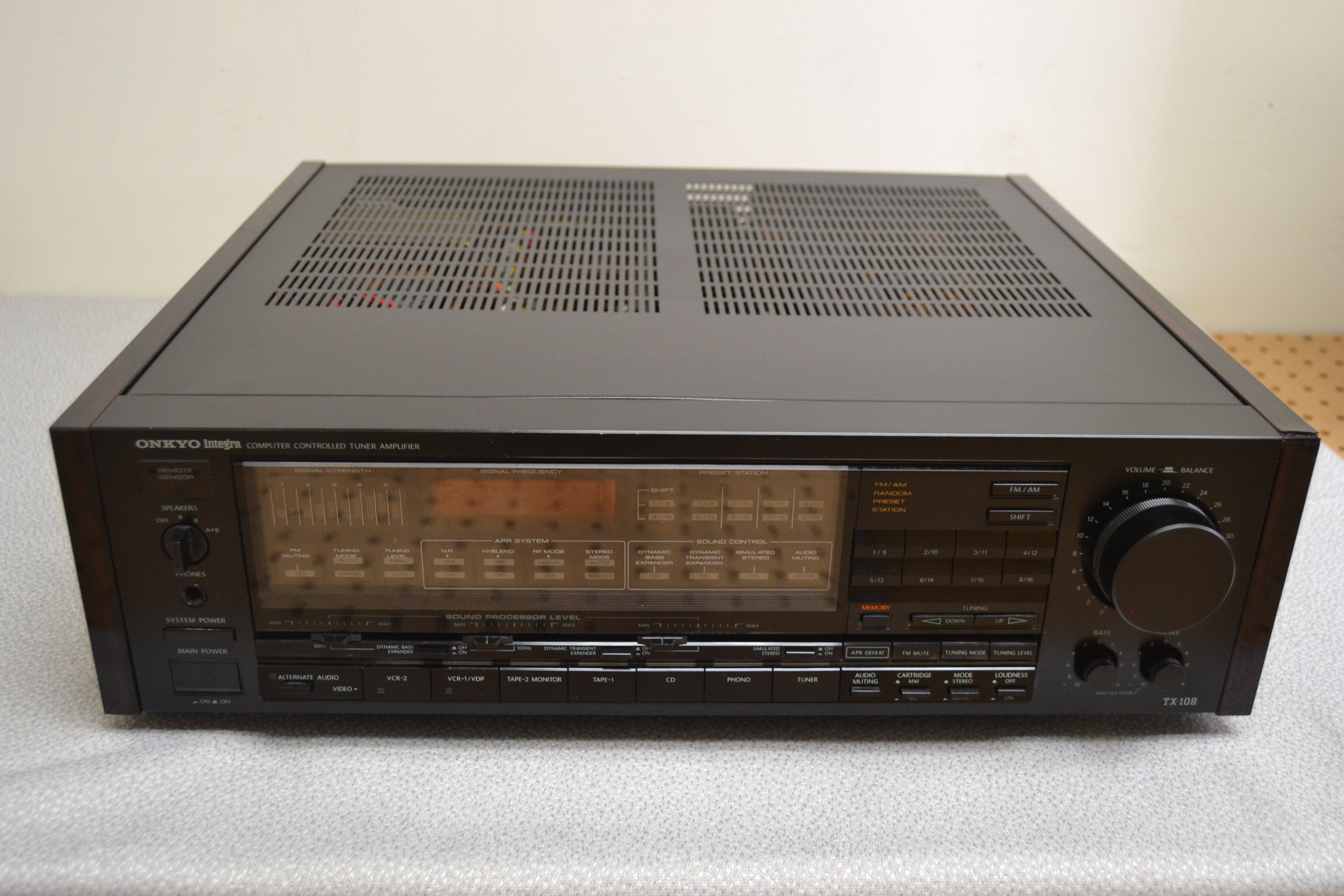 Onkyo TX-108 Stereo Receiver * 100W RMS * 1985