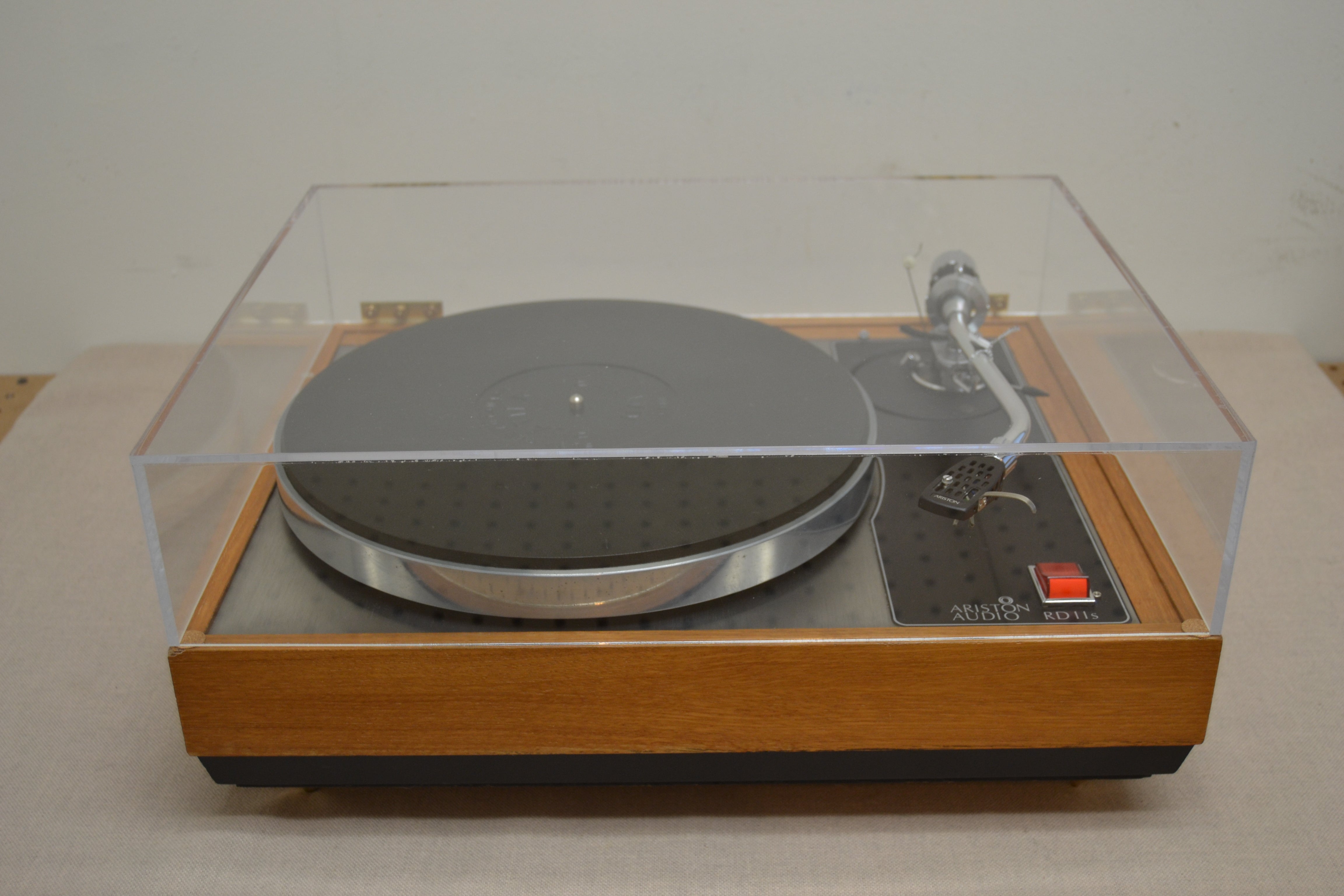 Ariston Audio RD-11s Turntable