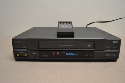 Toshiba M-472 Video Cassette Recorder * Remote * Fully Serviced New Belts