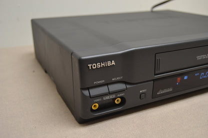 Toshiba M-472 Video Cassette Recorder * Remote * Fully Serviced New Belts