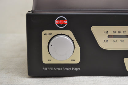 LCM rc1970A Stereo Record Player with AM/FM Tuner