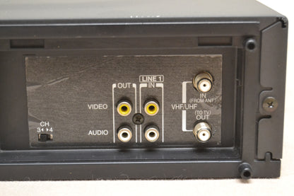 Toshiba M-472 Video Cassette Recorder * Remote * Fully Serviced New Belts