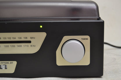 LCM rc1970A Stereo Record Player with AM/FM Tuner